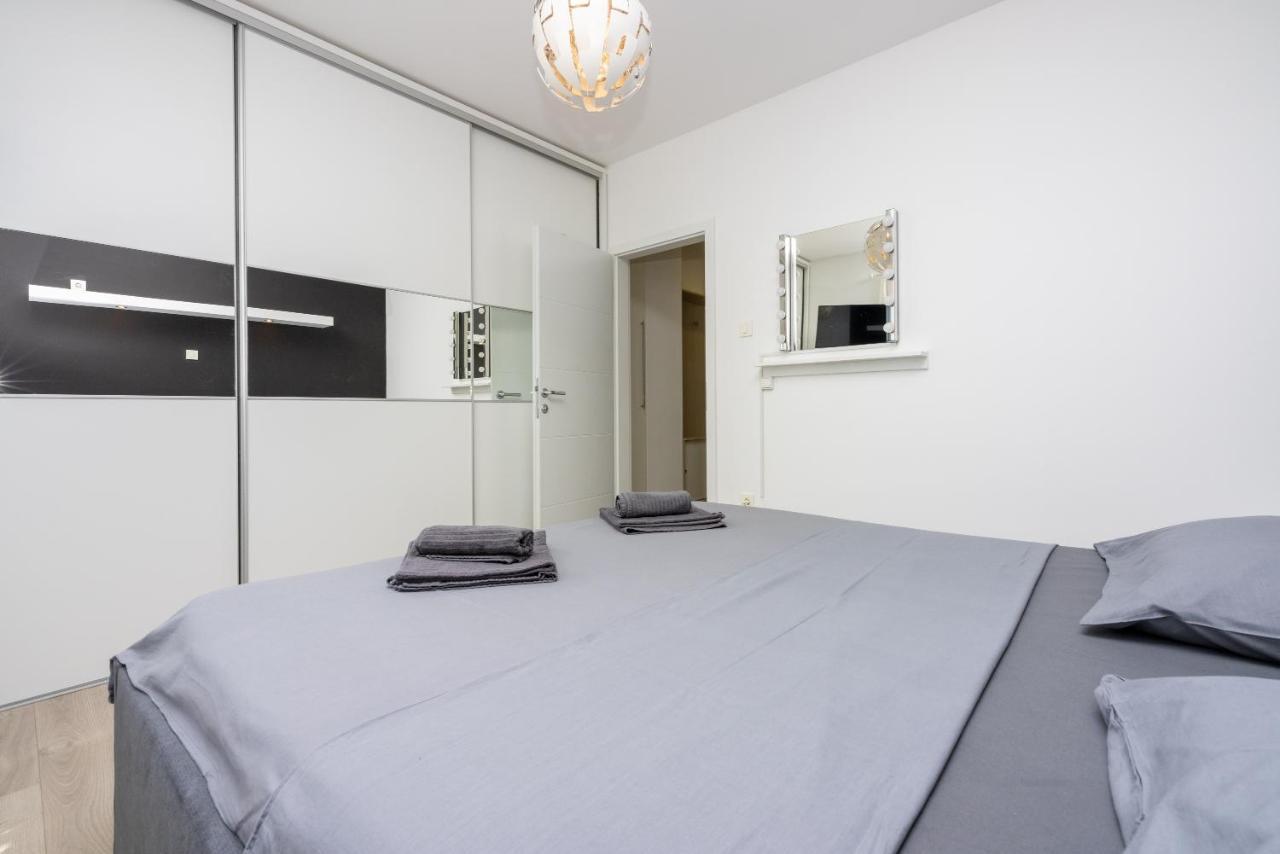 Apartments Luna ドラマリ エクステリア 写真