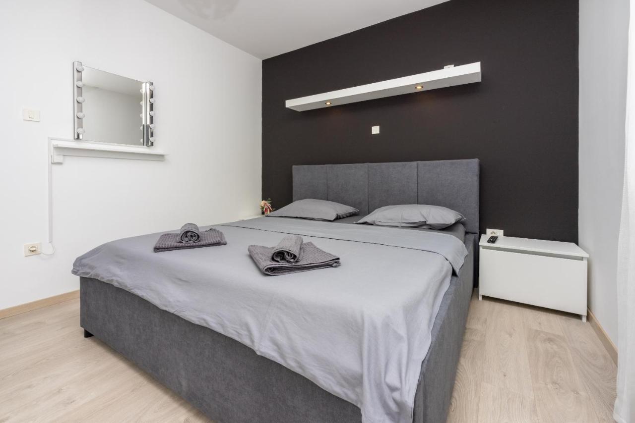 Apartments Luna ドラマリ エクステリア 写真